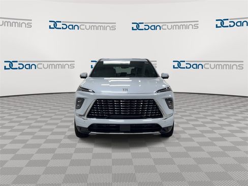 New 2026 Buick Enclave Avenir w/ Super Cruise Package image 3