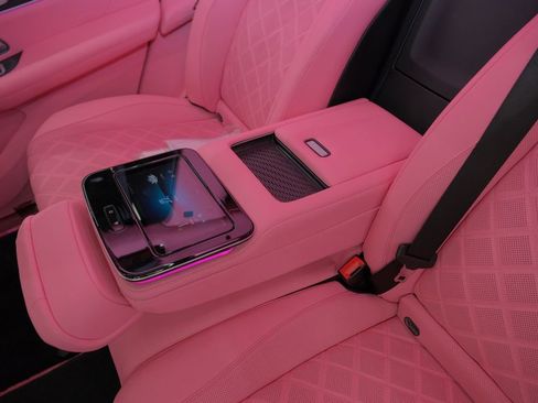 Used 2023 Mercedes-Benz Maybach GLS 600 4MATIC image 37