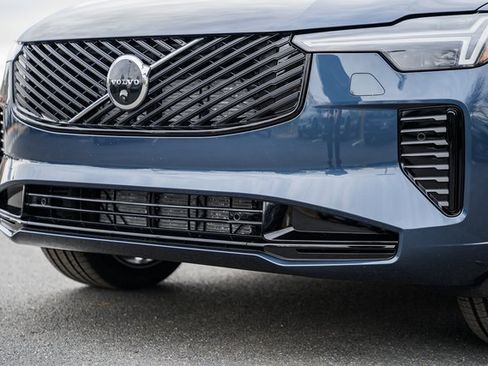 New 2026 Volvo XC90 B6 Ultra w/ Lounge Package image 14