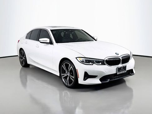 Used 2021 BMW 330i Sedan RWD image 3
