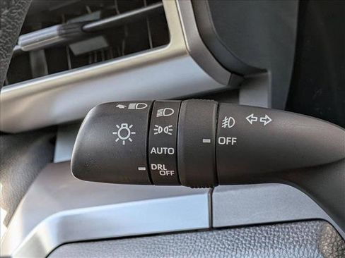 Used 2024 Toyota Tacoma TRD Sport AWD/4WD image 10