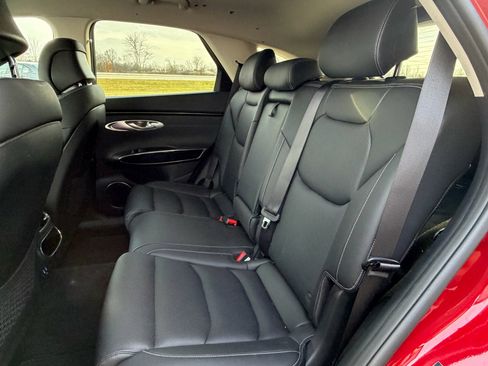 Used 2025 Genesis GV70 2.5T image 21