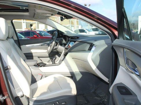 Used 2023 Cadillac XT5 Premium Luxury image 11