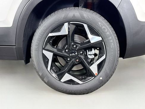 New 2026 Kia Seltos EX image 10