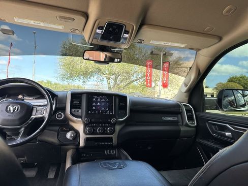 Used 2019 RAM 1500 Laramie image 30