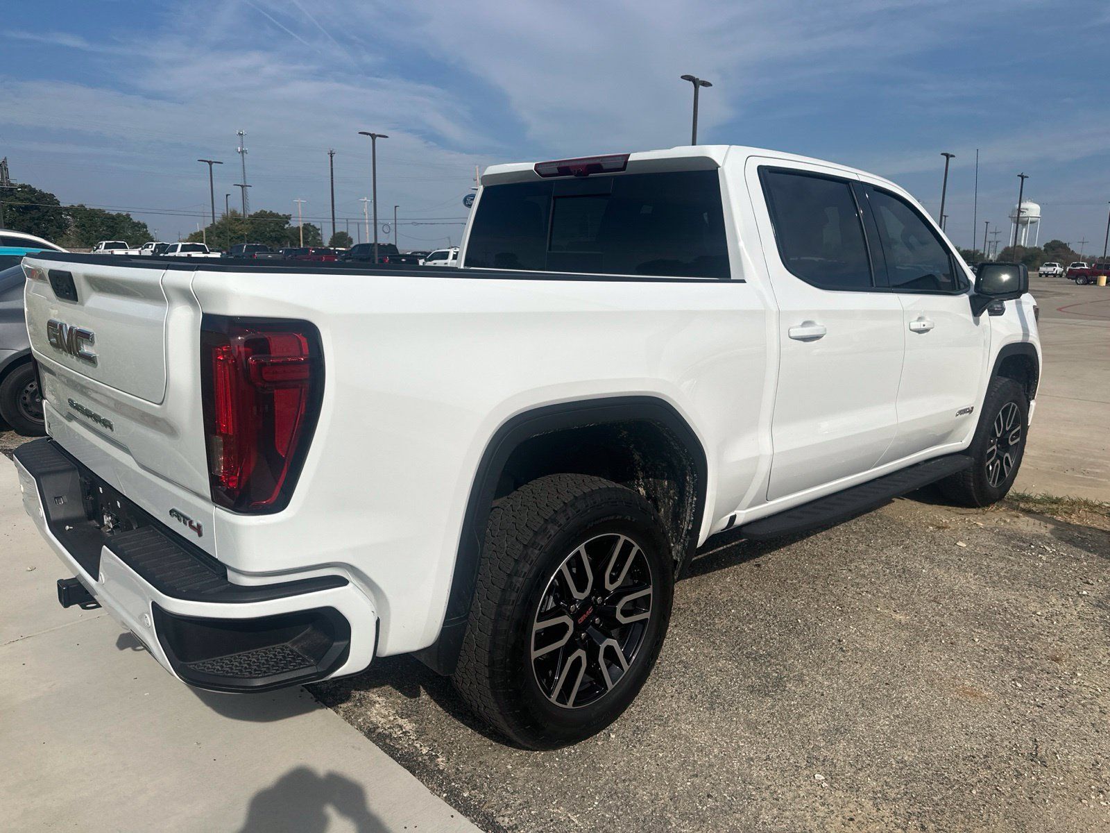 Used 2026 GMC Sierra 1500 AT4 w/ AT4 Premium Package AWD/4WD image 5