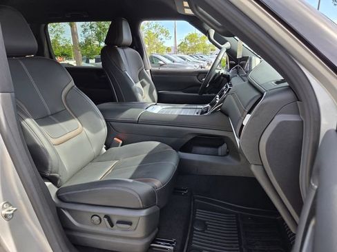 Used 2026 Nissan Armada SL w/ Captain's Chari Seat Package AWD/4WD image 23