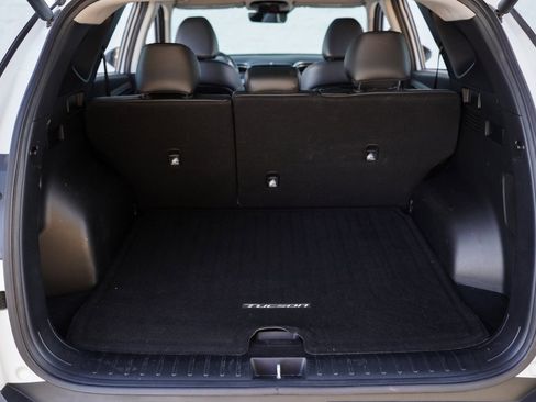 Used 2022 Hyundai Tucson Limited image 37