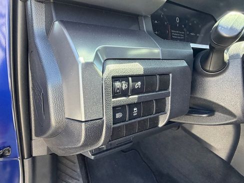 Used 2024 Toyota Tacoma TRD Sport AWD/4WD image 6