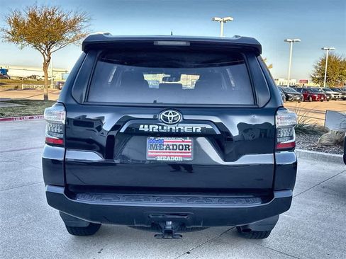 Used 2024 Toyota 4Runner SR5 image 5