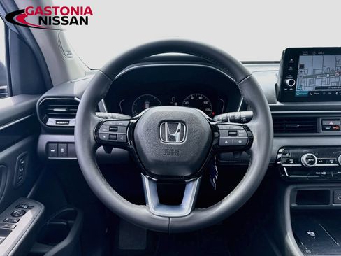 Used 2024 Honda Pilot Touring image 31