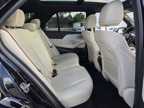 Used 2025 Mercedes-Benz GLE 350 4MATIC image 16