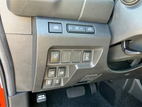 New 2025 Nissan Frontier PRO-4X w/ Pro Convenience Package image 32