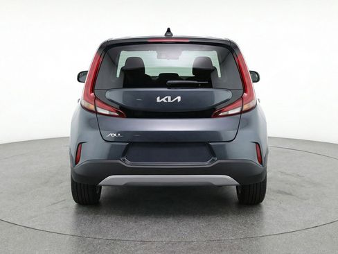 Used 2025 Kia Soul LX w/ LX Technology Package FWD image 7