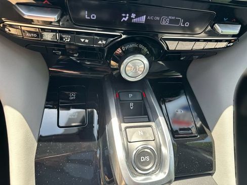 Used 2024 Acura MDX SH-AWD w/ Technology Package image 22