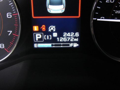 Used 2021 Subaru Crosstrek 2.5i Limited w/ Popular Package #2 image 16