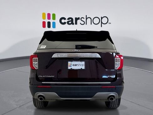 Used 2023 Ford Explorer Platinum w/ Premium Technology Package image 4