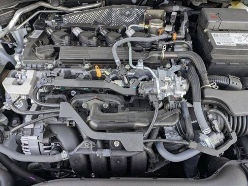Certified 2025 Toyota Corolla SE image 22