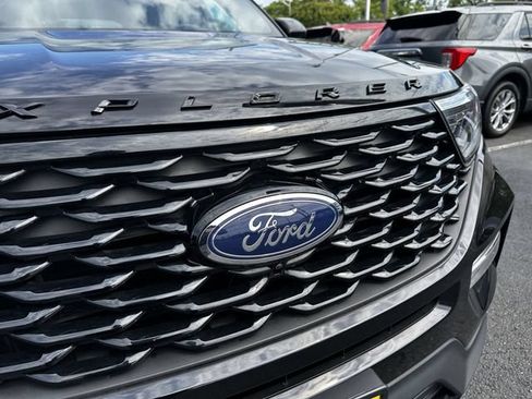 Certified 2023 Ford Explorer ST-Line w/ Class IV Trailer Tow Package AWD/4WD image 10