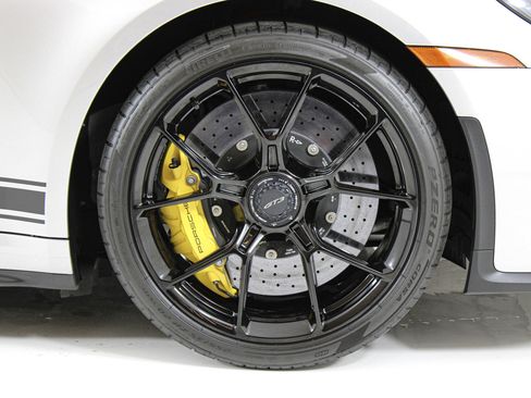Used 2022 Porsche 911 GT3 RWD image 18