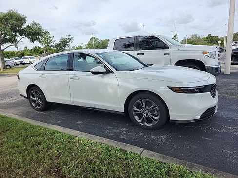 Used 2024 Honda Accord EX-L image 2
