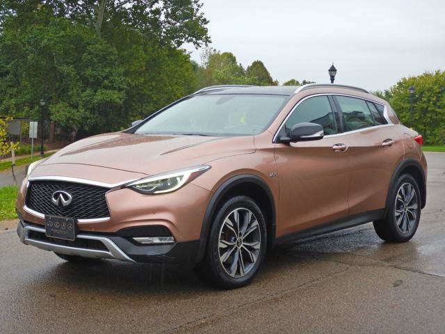 Used 2018 INFINITI QX30 Premium w/ Navigation Package AWD/4WD image 1