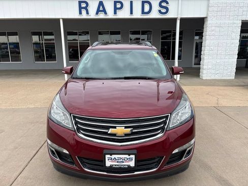 Used 2015 Chevrolet Traverse LT w/ Traveler's Package AWD/4WD image 2