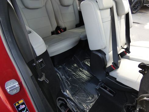 Used 2019 Mercedes-Benz GLS 550 4MATIC image 51