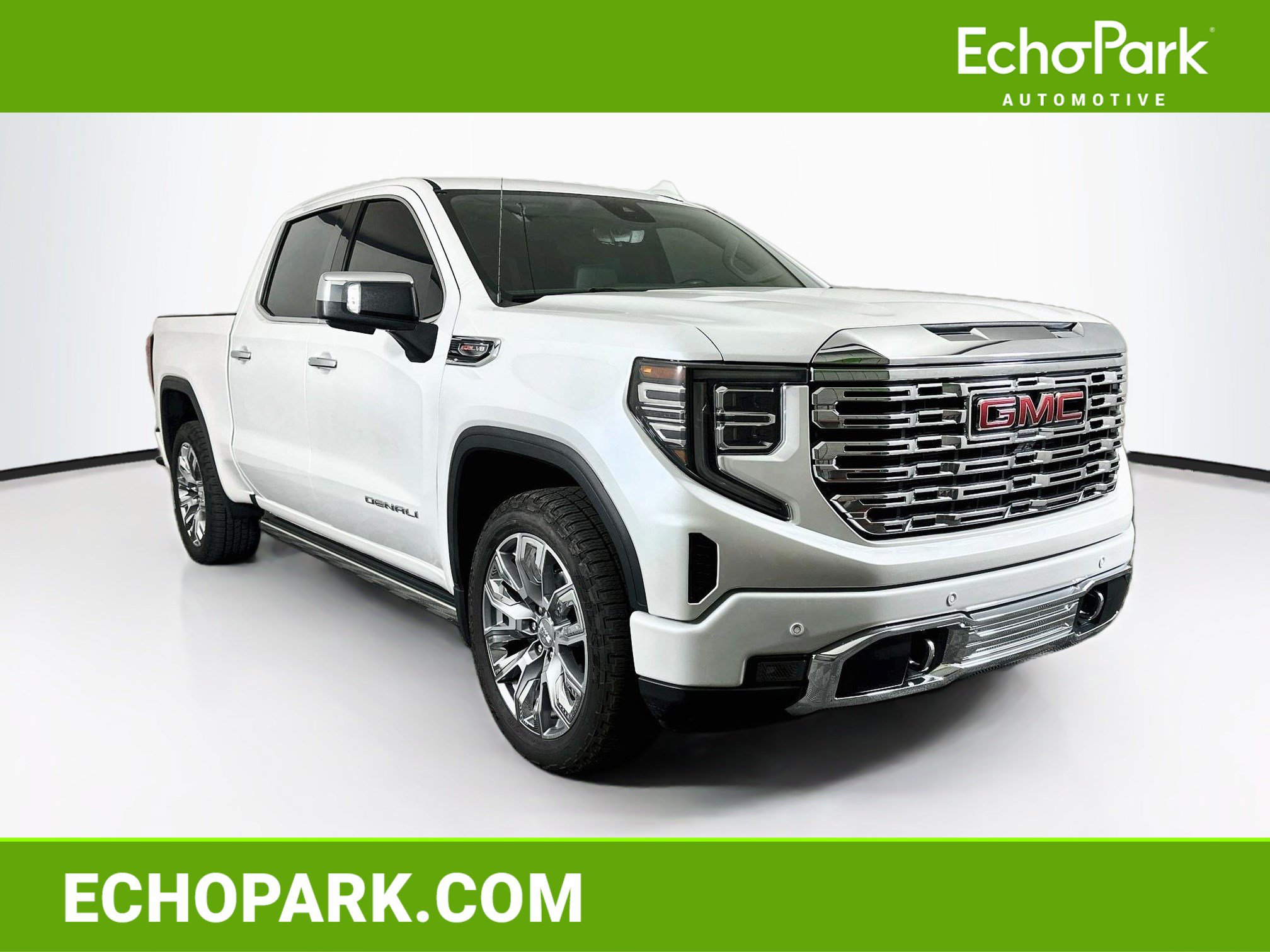 Used 2024 GMC Sierra 1500 Denali AWD/4WD image 1