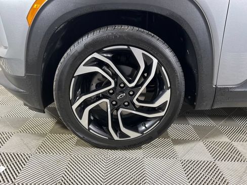 Used 2024 Chevrolet TrailBlazer RS w/ Driver Confidence Package FWD image 24