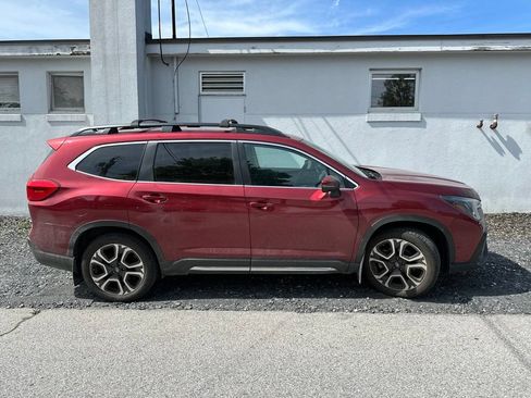 Used 2023 Subaru Ascent Limited AWD/4WD image 4