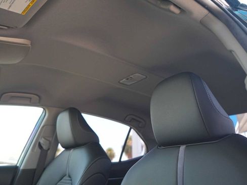 Used 2023 Toyota Camry SE FWD image 26