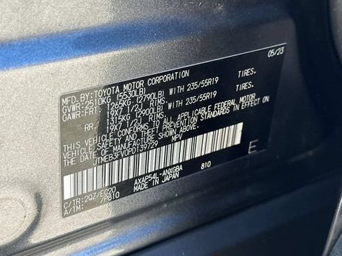 Used 2023 Toyota RAV4 XSE w/ Weather Package AWD/4WD image 33