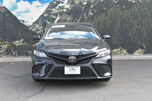Certified 2018 Toyota Camry SE FWD image 5