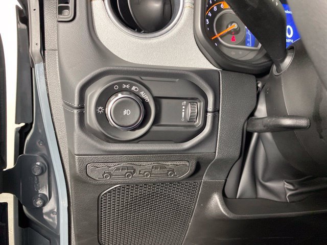 Used 2026 Jeep Wrangler Unlimited Sahara AWD/4WD image 26