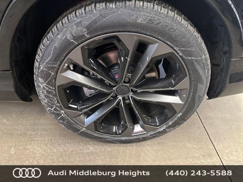 Used 2026 Audi Q7 3.0T Premium Plus AWD/4WD image 30