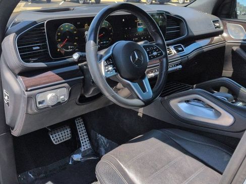 Used 2022 Mercedes-Benz GLS 450 4MATIC image 9