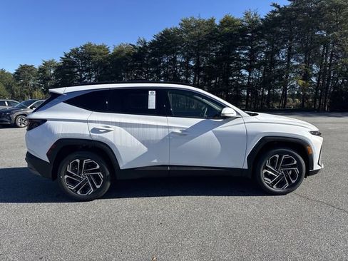 New 2026 Hyundai Tucson Limited FWD image 8