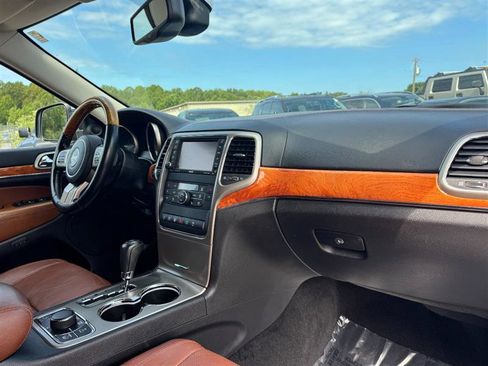 Used 2013 Jeep Grand Cherokee Overland image 13
