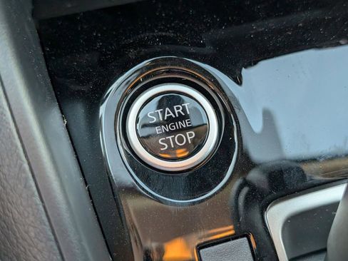 New 2025 Nissan Versa SV w/ Trunk Package image 29