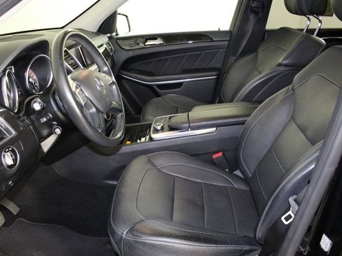 Used 2015 Mercedes-Benz GL 550 GL 550 image 5