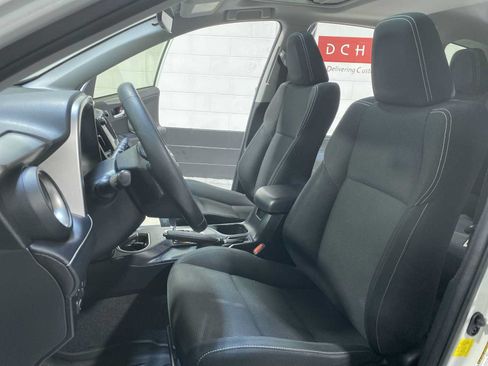Used 2018 Toyota RAV4 XLE w/ Plus Extra Value Package AWD/4WD image 11