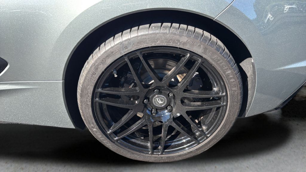 Used 2024 Chevrolet Corvette Stingray Preferred Cpe w/ Z51 Performance Package RWD image 32