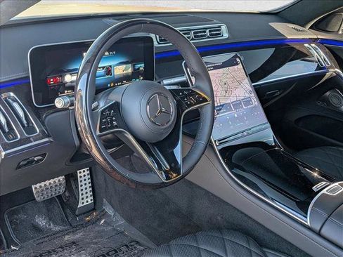 New 2026 Mercedes-Benz S 580 4MATIC Sedan image 3