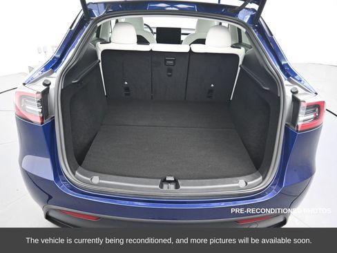 Used 2025 Tesla Model Y Long Range image 16