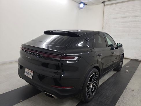 Used 2024 Porsche Cayenne Coupe w/ Premium Package Plus AWD/4WD image 6