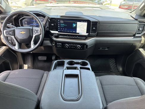 Used 2025 Chevrolet Silverado 2500 LT w/ Convenience Package AWD/4WD image 11