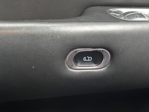 Used 2023 Genesis G90 3.5T AWD/4WD image 30