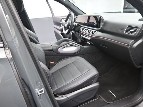 Used 2026 Mercedes-Benz GLS 450 4MATIC image 30