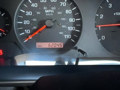 Used 2001 Nissan Xterra XE image 8